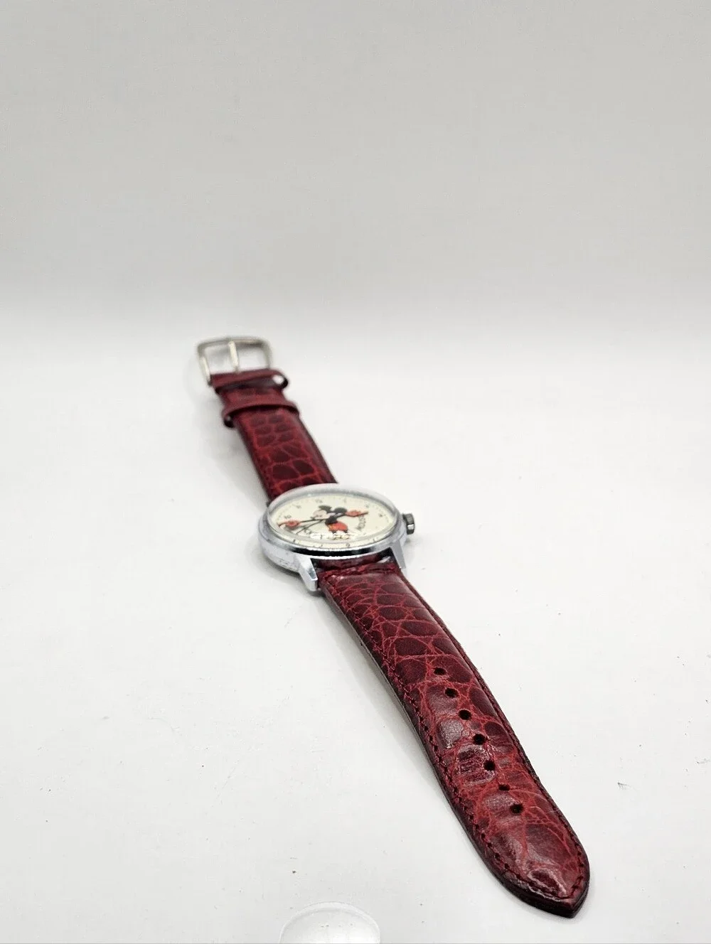 Walt Disney Mickey Mouse 17 Jewels Manually Wound Wristwatch Non-working